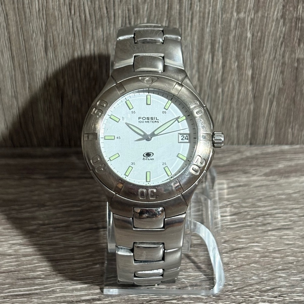 Silver Fossil Stainless Steel Men’s Watch With New Battery